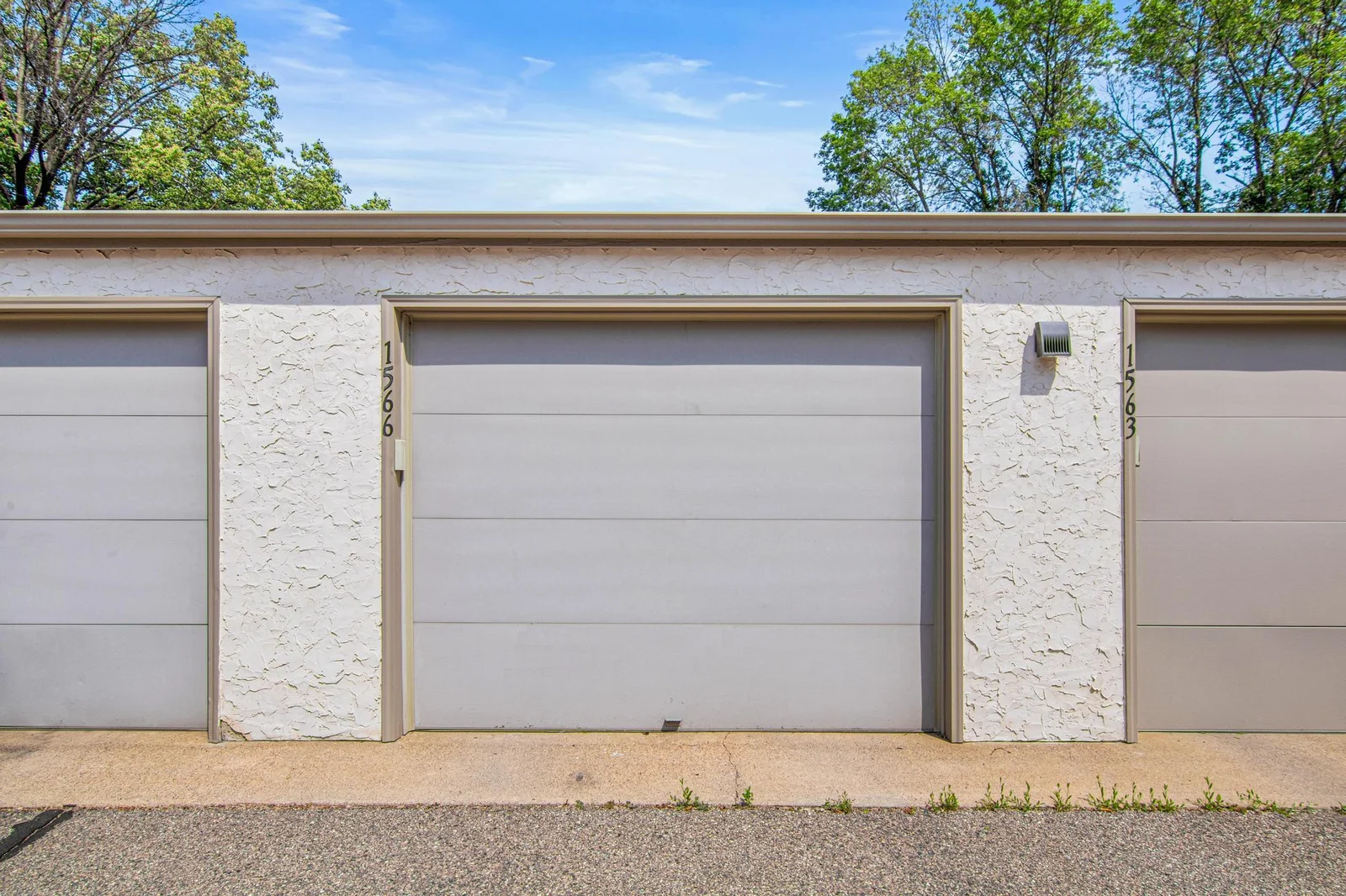 1566 Millpond Ct, Chaska-20.jpg