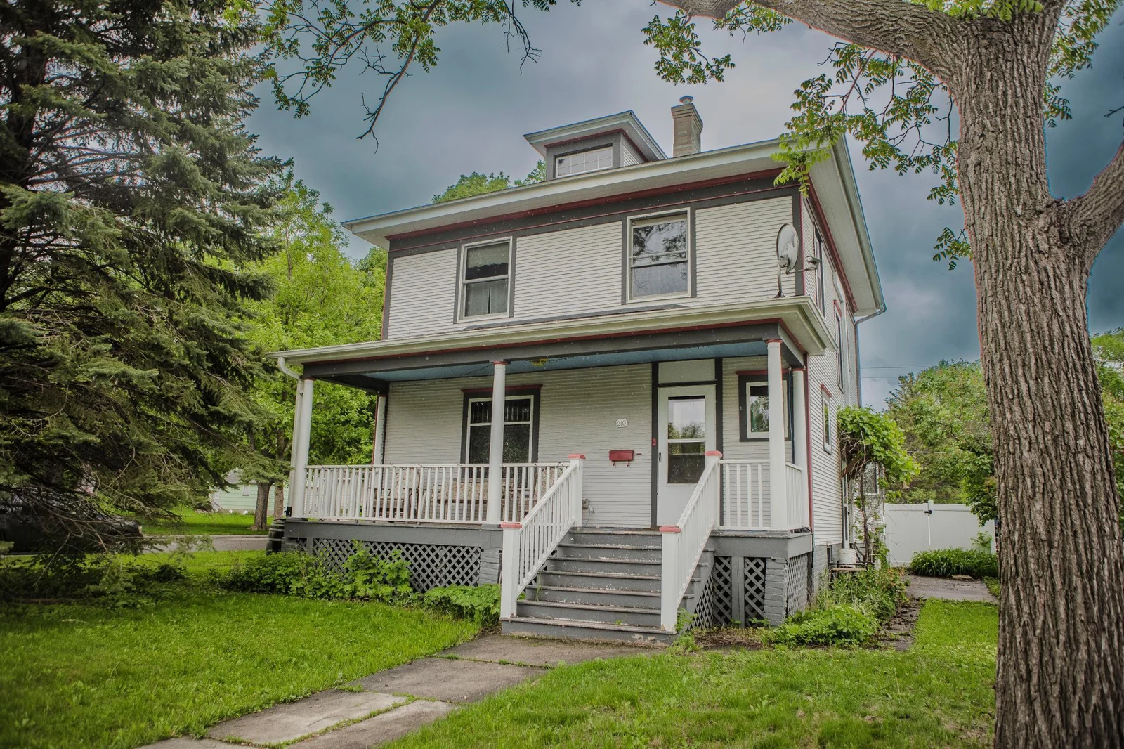 210 6th Street, Morris