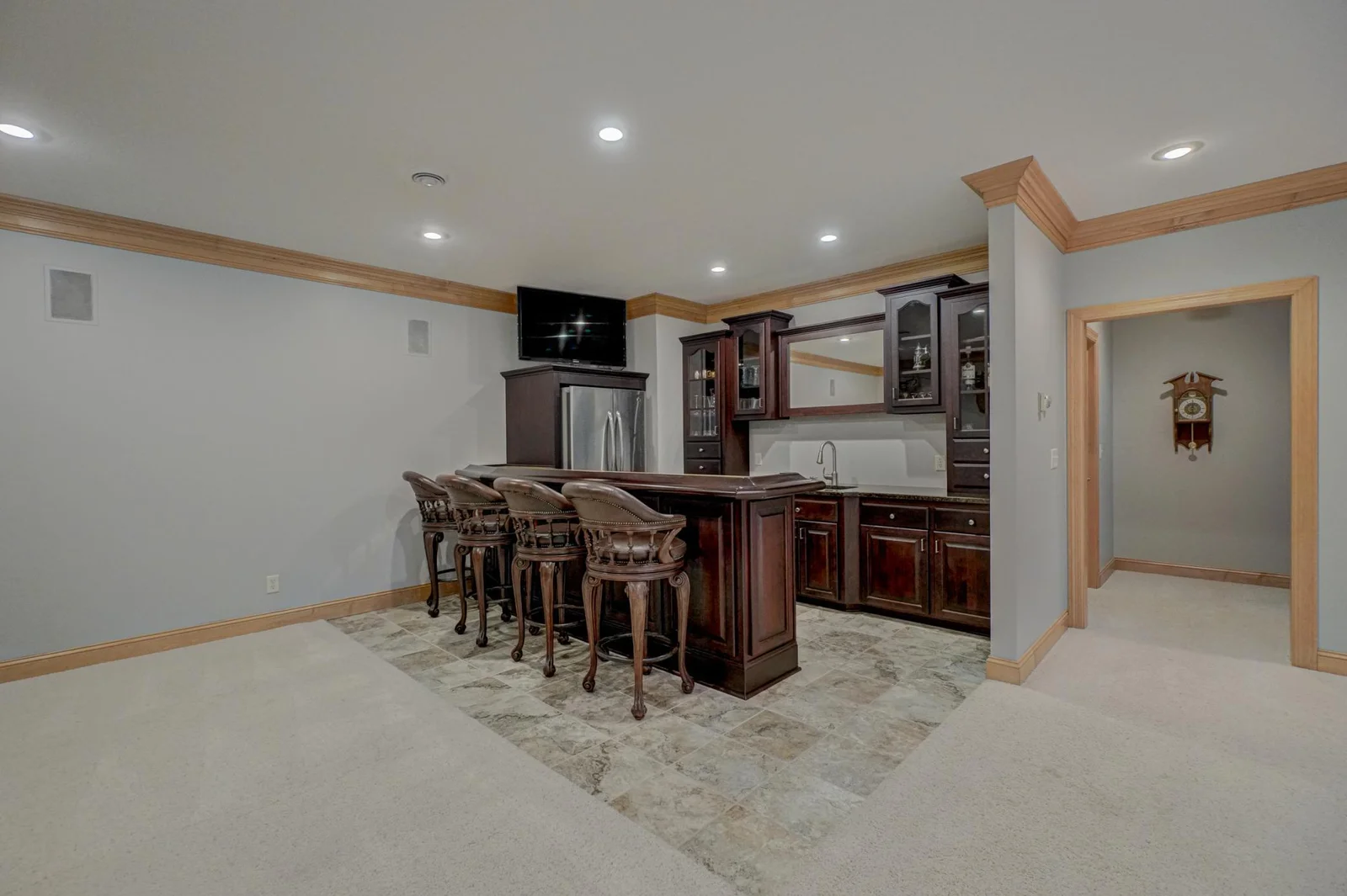 Wet bar