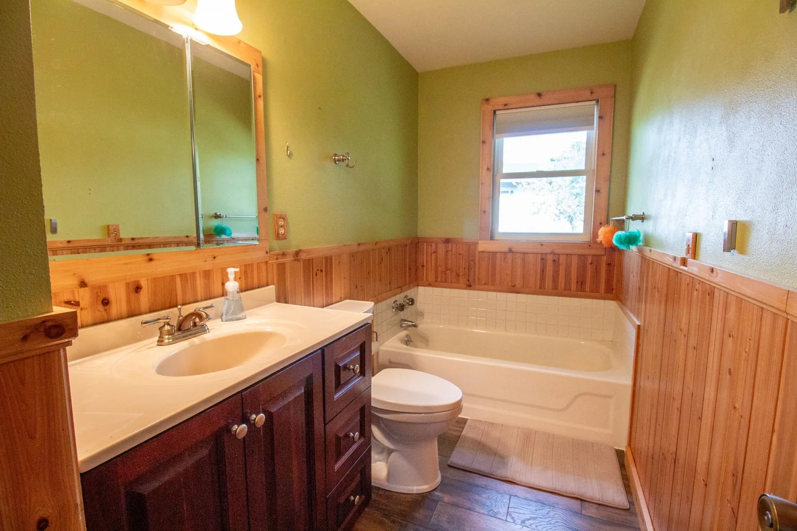 Main Floor Full Bathroom