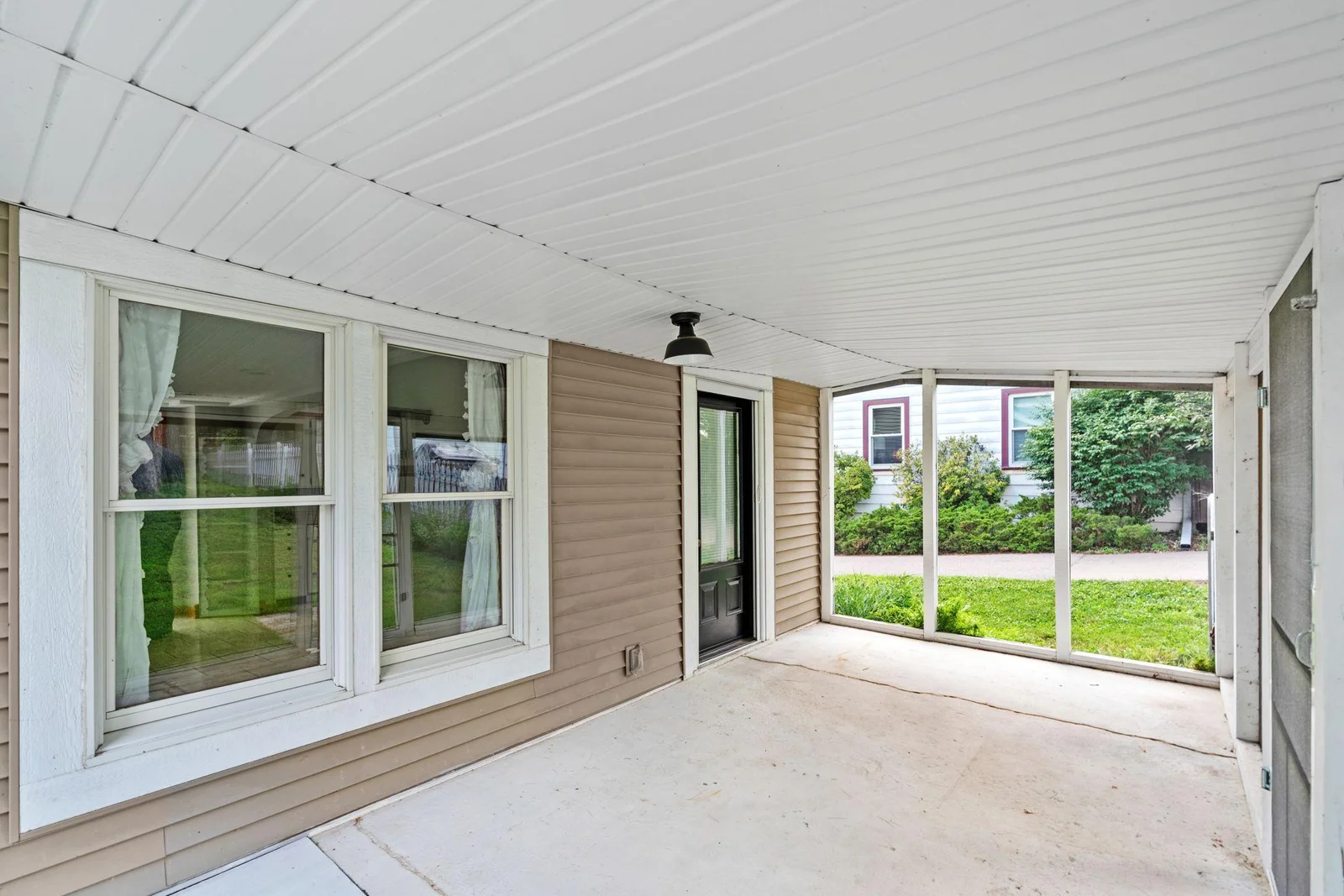 10-web-or-mls-638 7th St-10.jpg