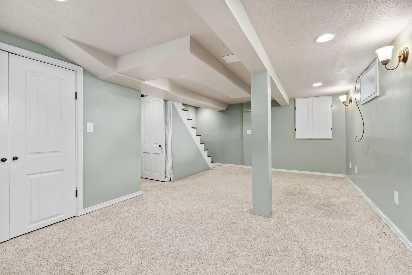 48-web-or-mls-638 7th St-48.jpg
