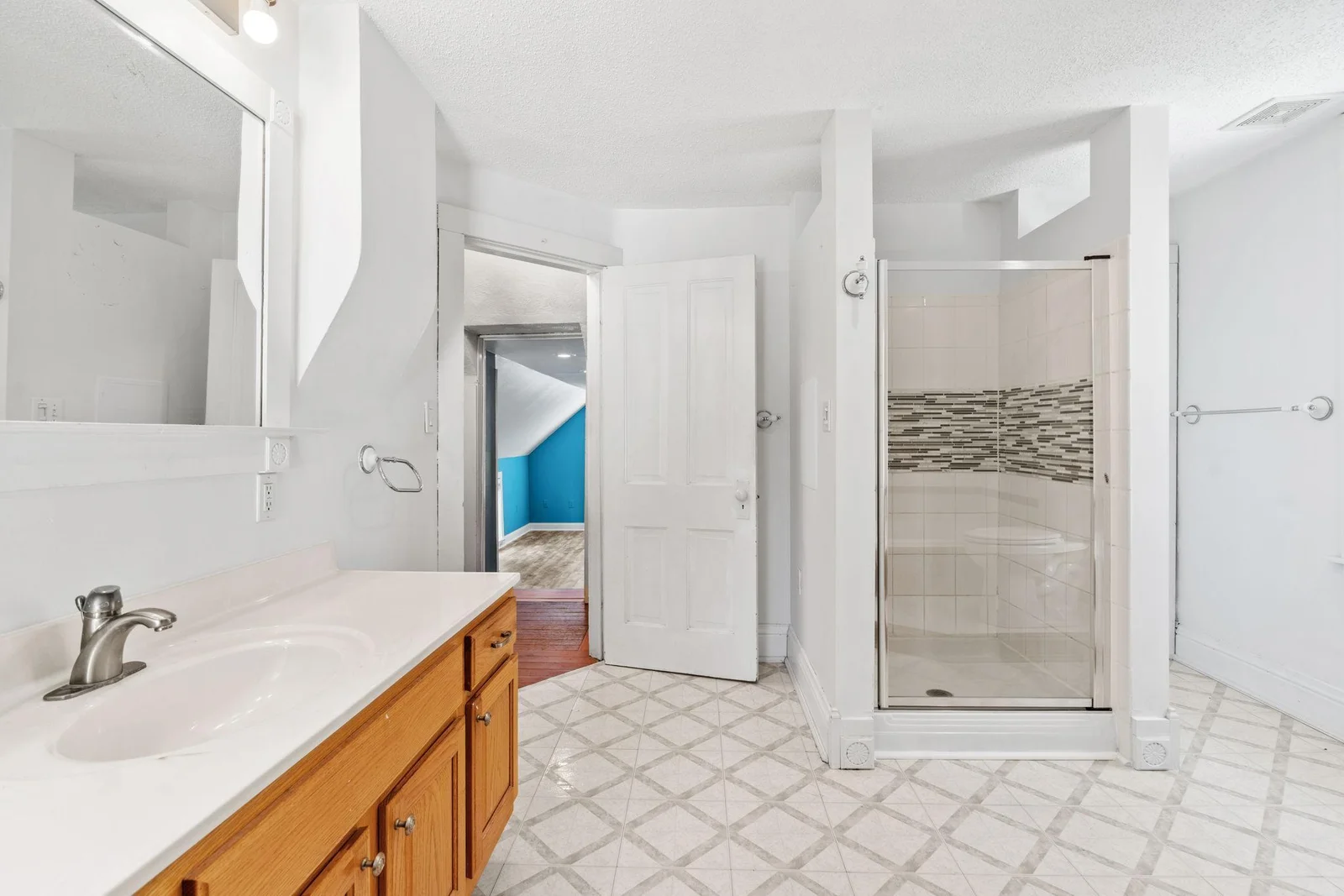 44-web-or-mls-638 7th St-44.jpg