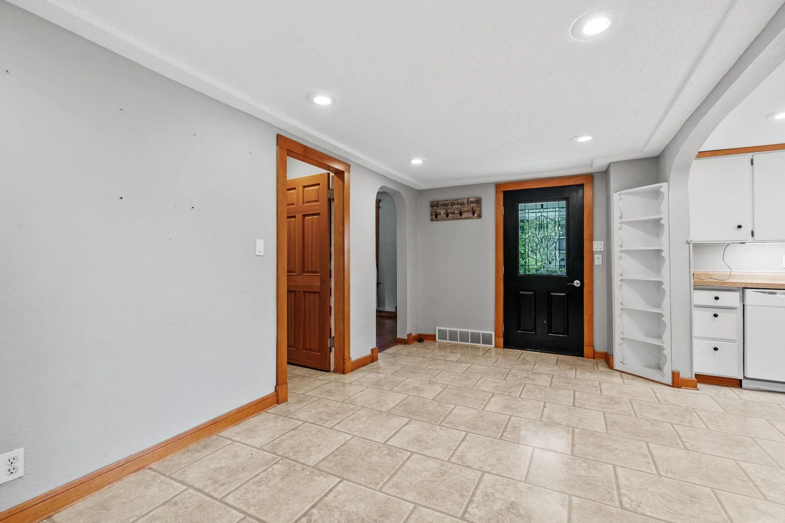 21-web-or-mls-638 7th St-21.jpg