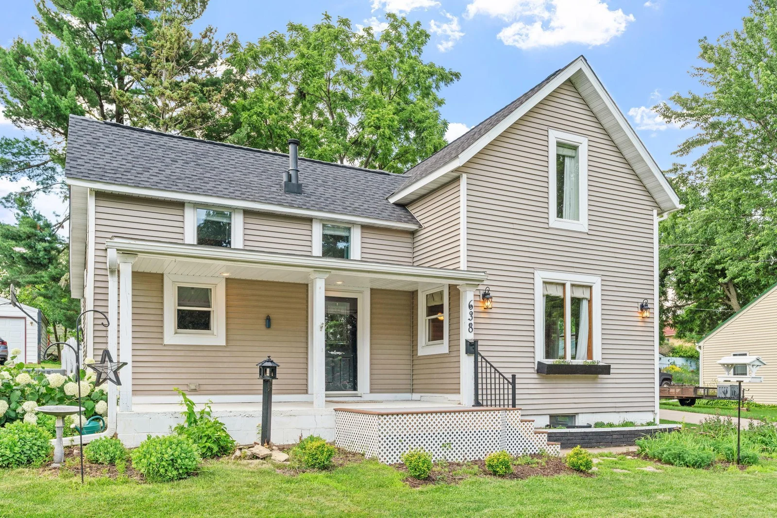 2-web-or-mls-638 7th St-2.jpg