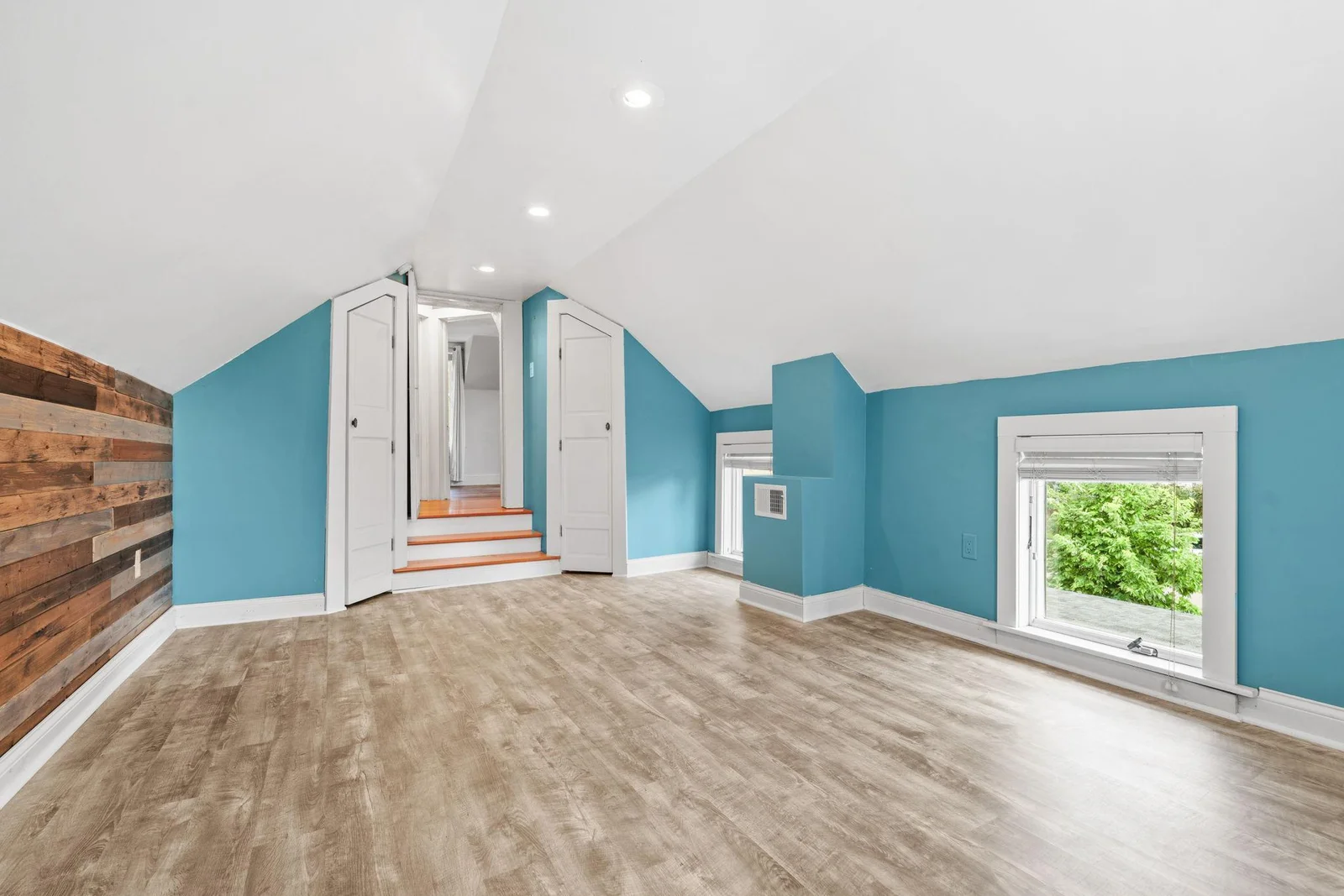 40-web-or-mls-638 7th St-40.jpg
