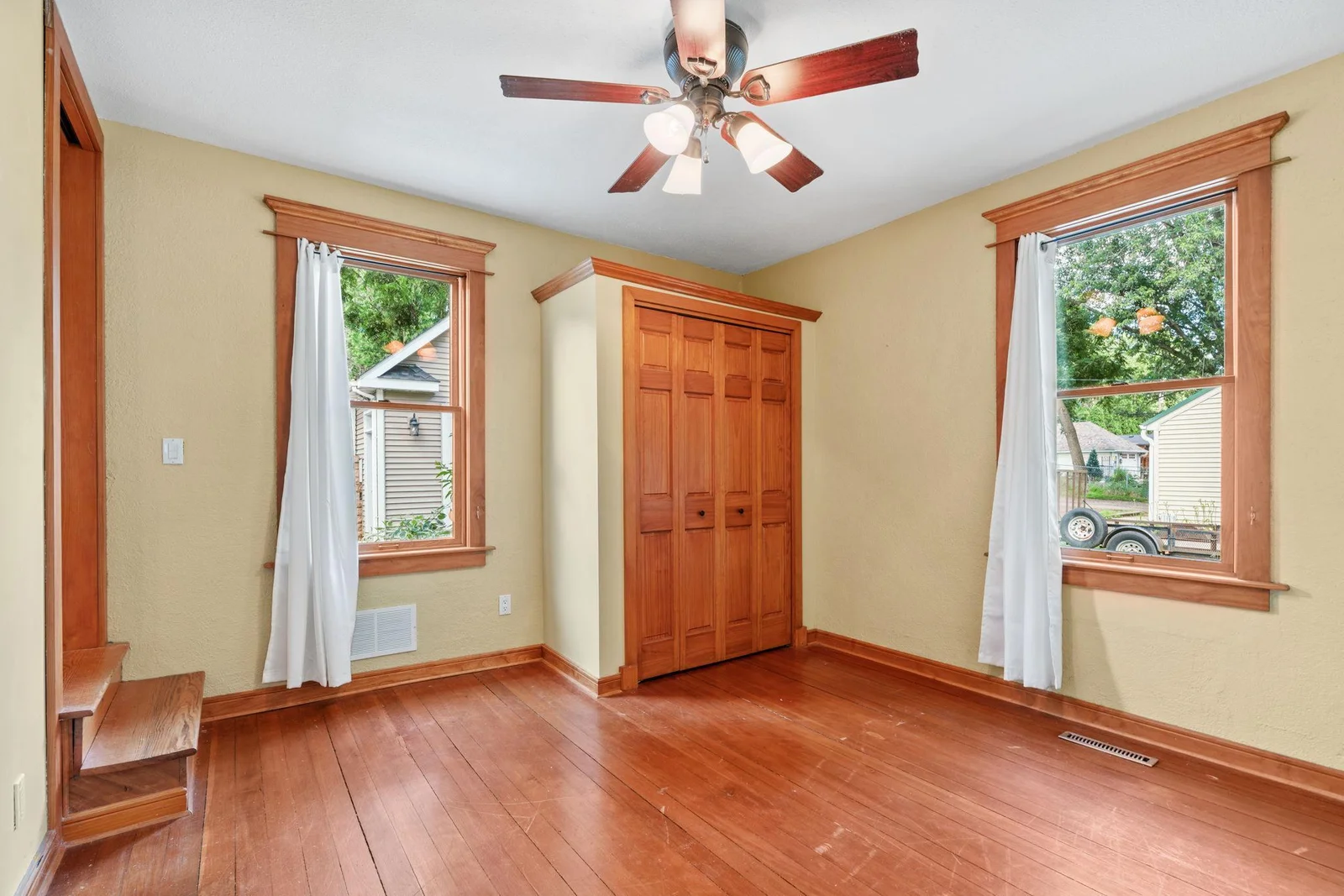 32-web-or-mls-638 7th St-32.jpg