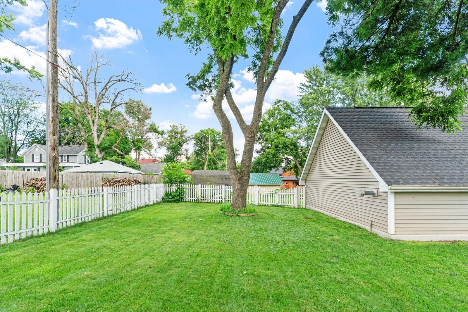 15-web-or-mls-638 7th St-15.jpg