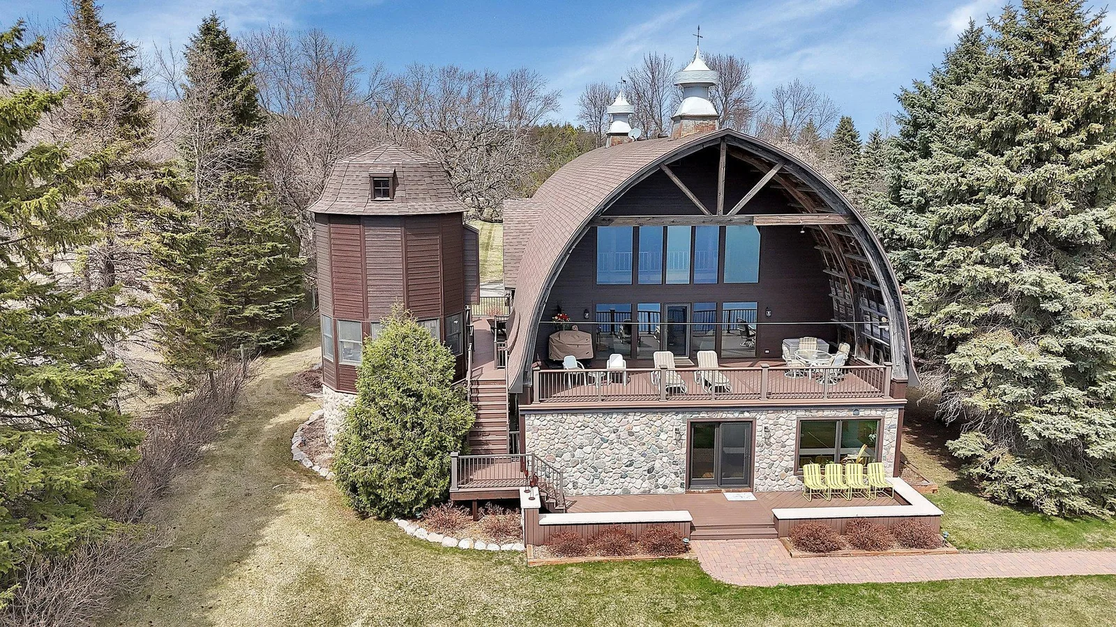 Classic barn design reimagined.