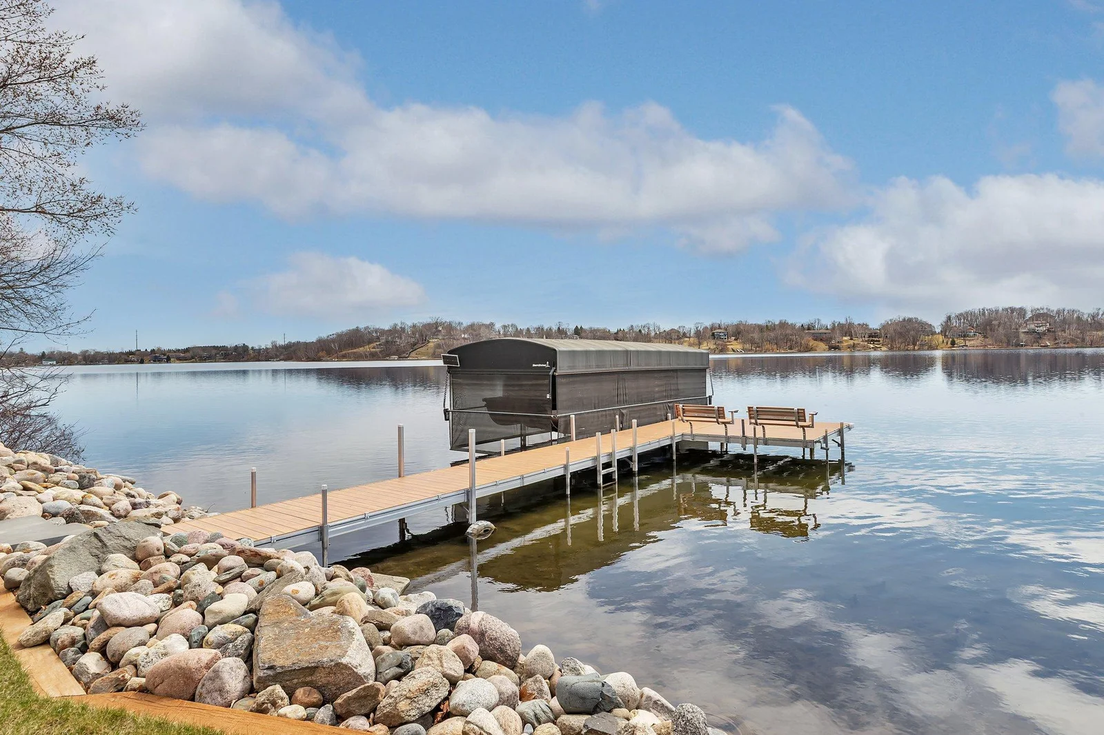 Your private estate on Lake Latoka.