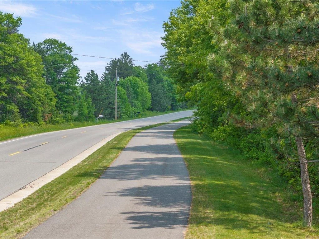Walking trails nearby