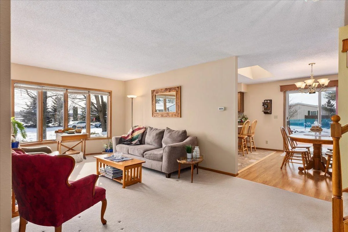 01-Living Room.jpg