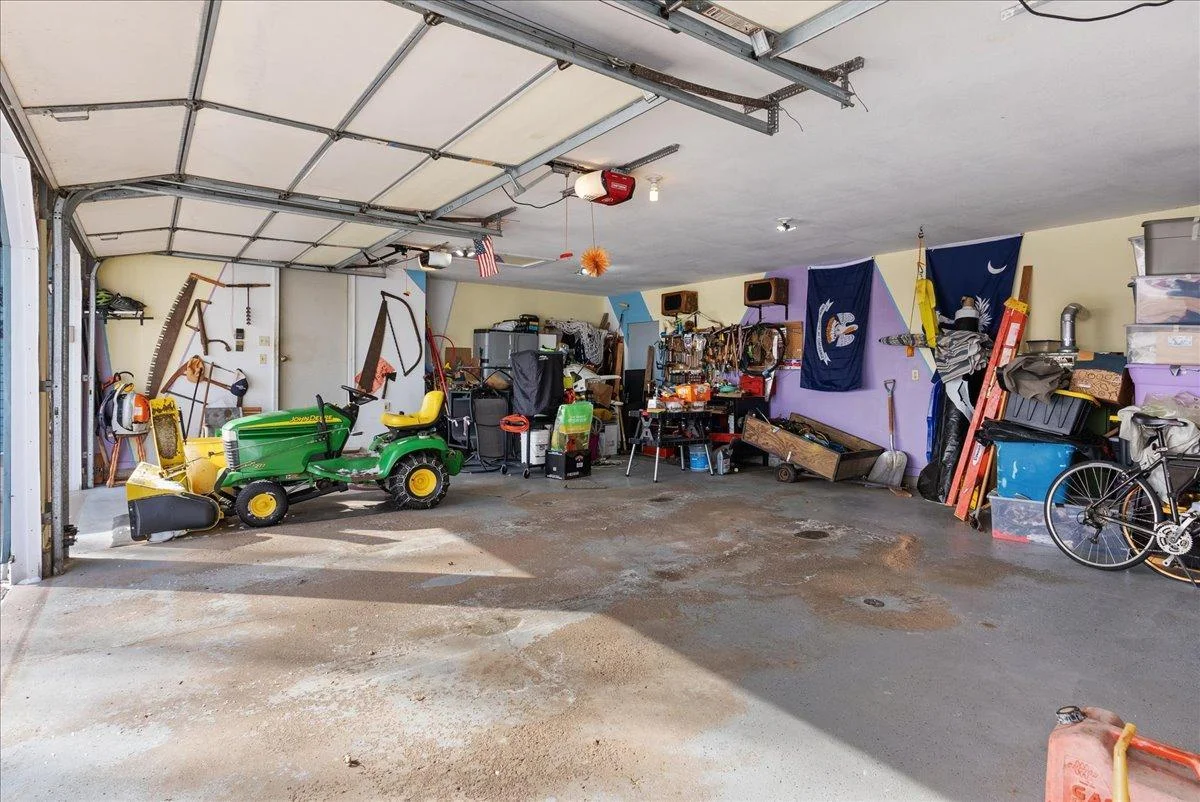 25-Garage.jpg
