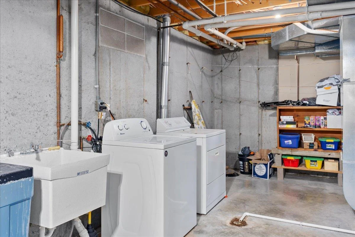 24-Laundry.jpg