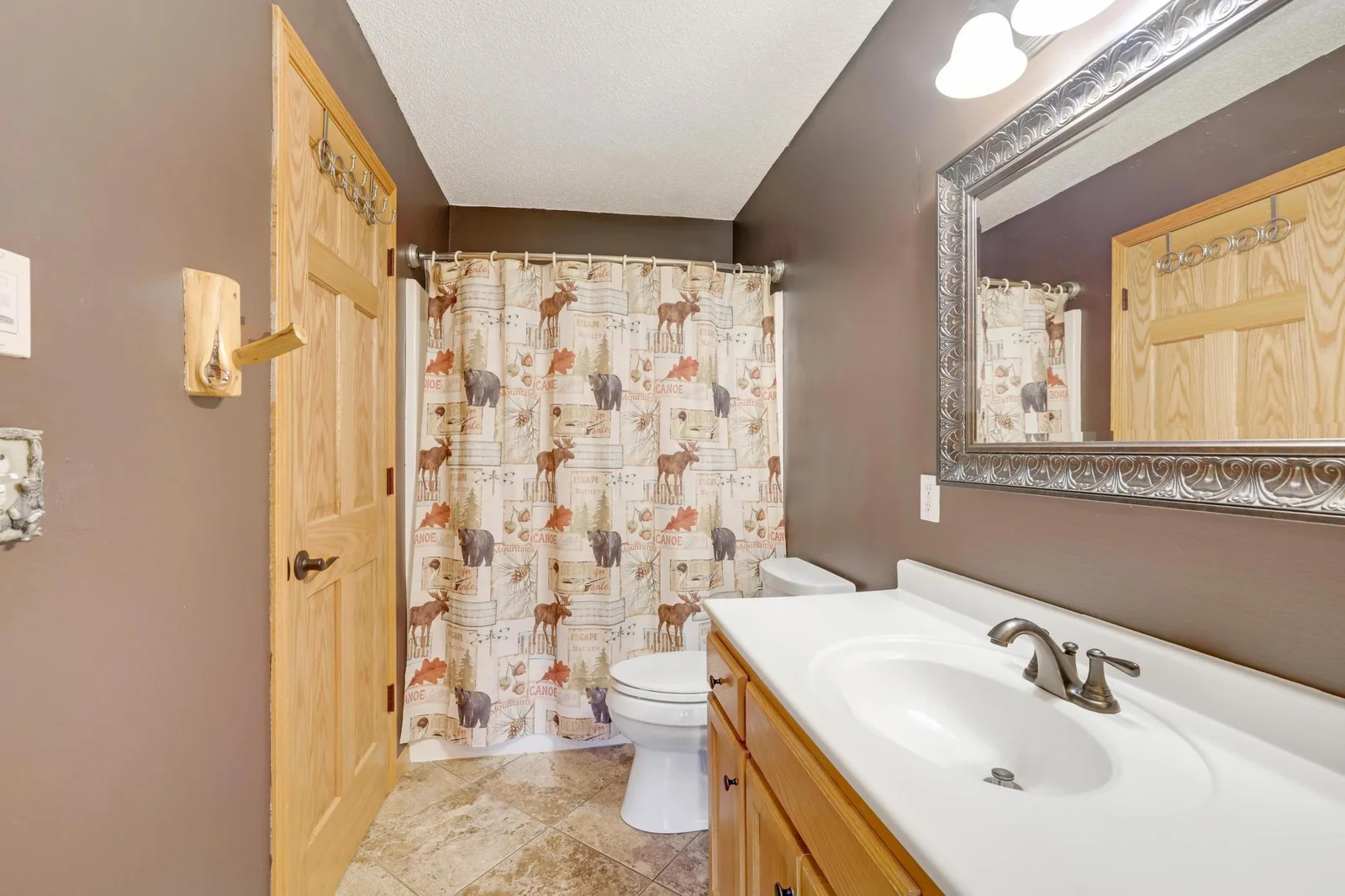 Full Bathroom on the Upper Level