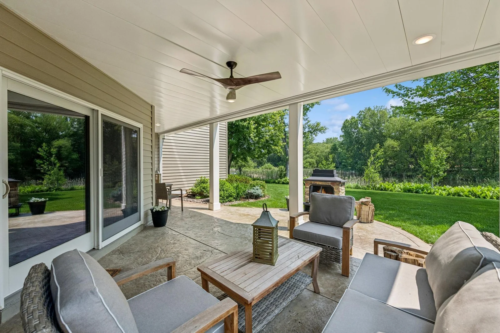 Imagine how you'd use this space! Grill? Chill? Drinks? Book clubs?