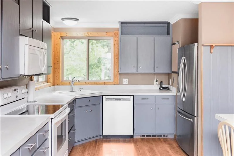 Kitchen upper level