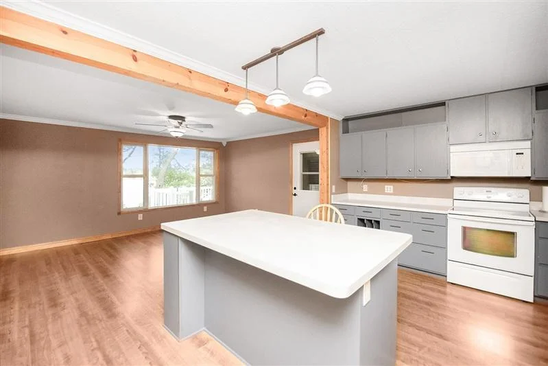 Kitchen upper level