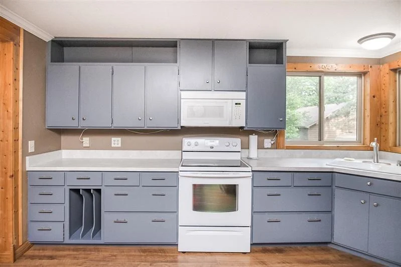 Kitchen upper level