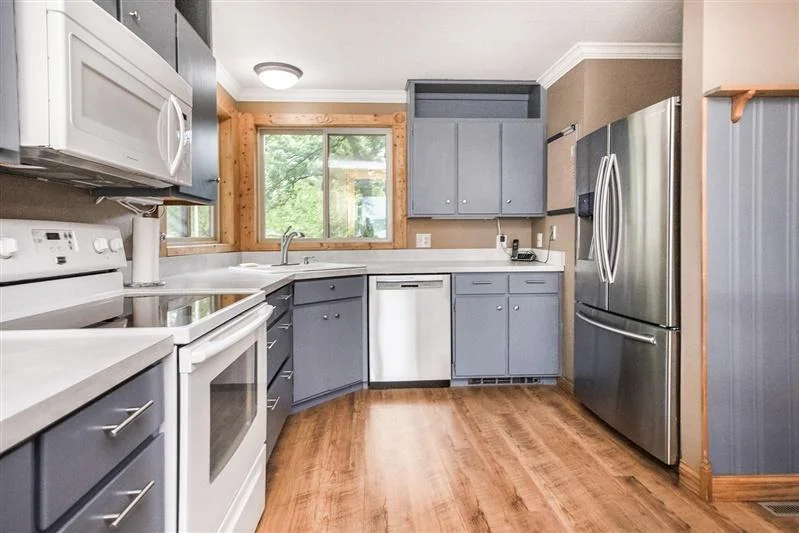 Kitchen upper level