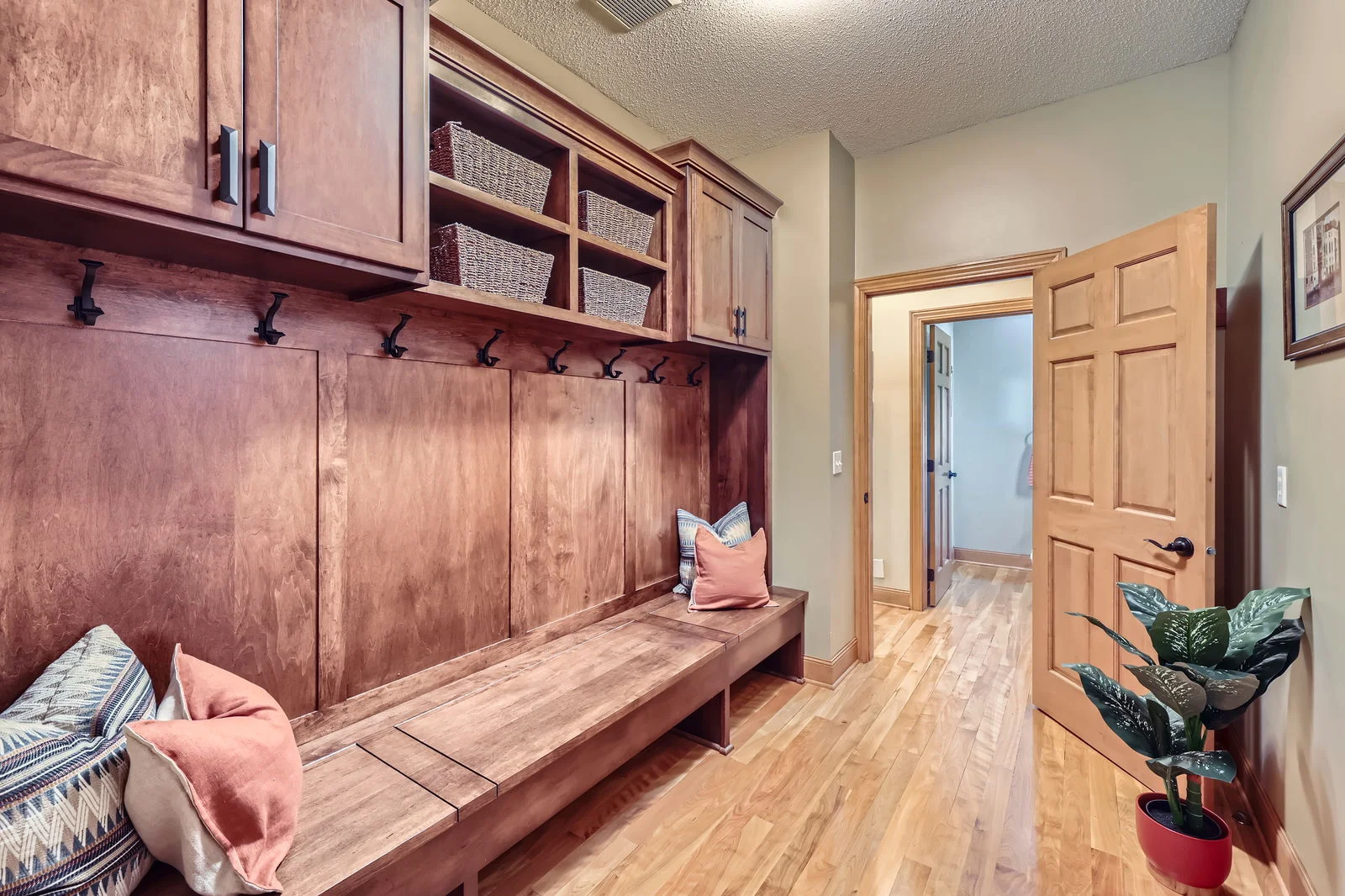 9739 Bjorkman Lane - Web Quality - 063 - 79 Mudroom.png