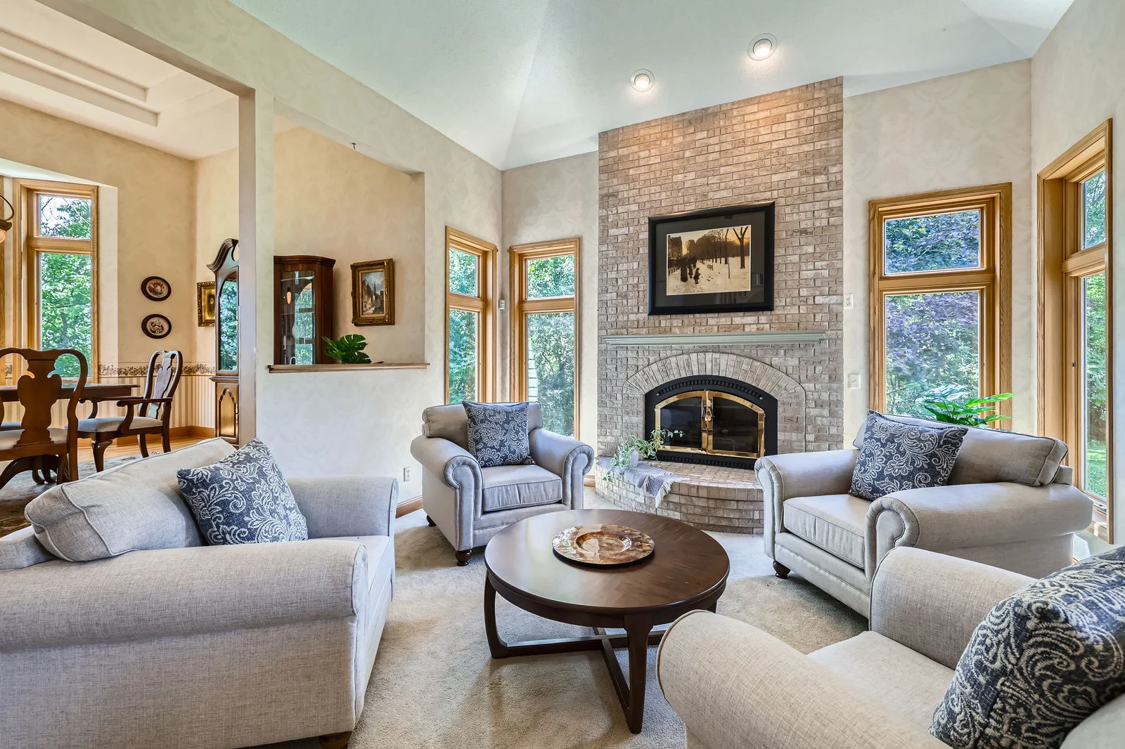 9739 Bjorkman Lane - Web Quality - 012 - 10 Living Room.png