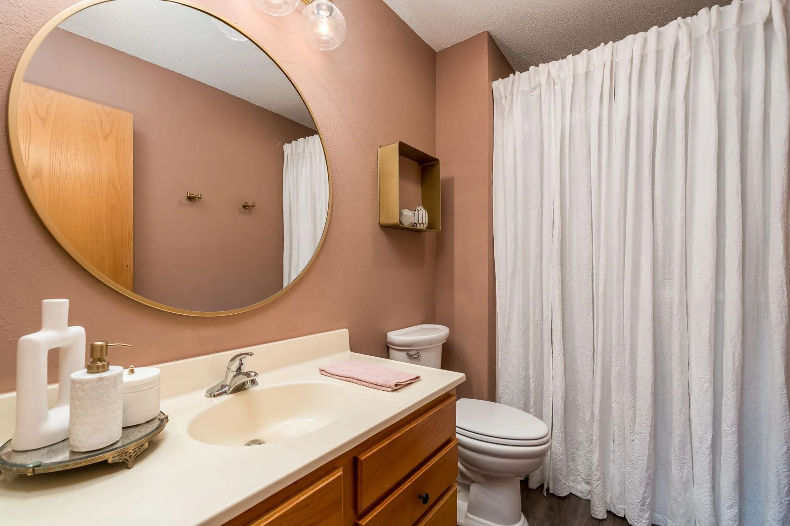 19-web-or-mls-623-e-rolling-hills-dr.jpg