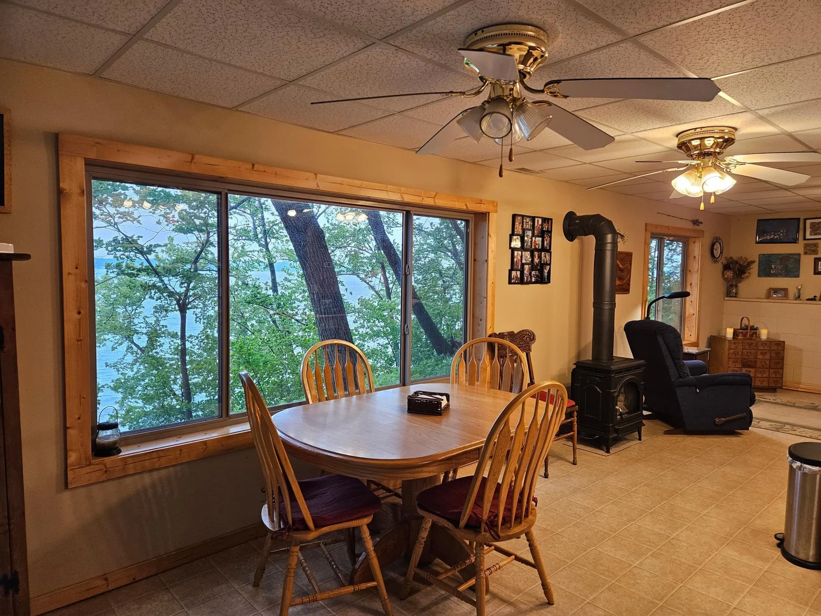 Dining Room Table to Lakeside