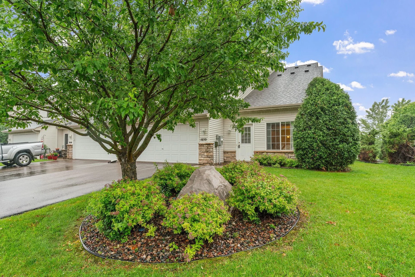 Nice landscaping out front