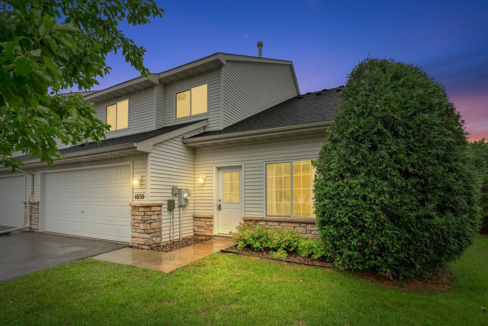 Beautiful curb appeal in the evenings