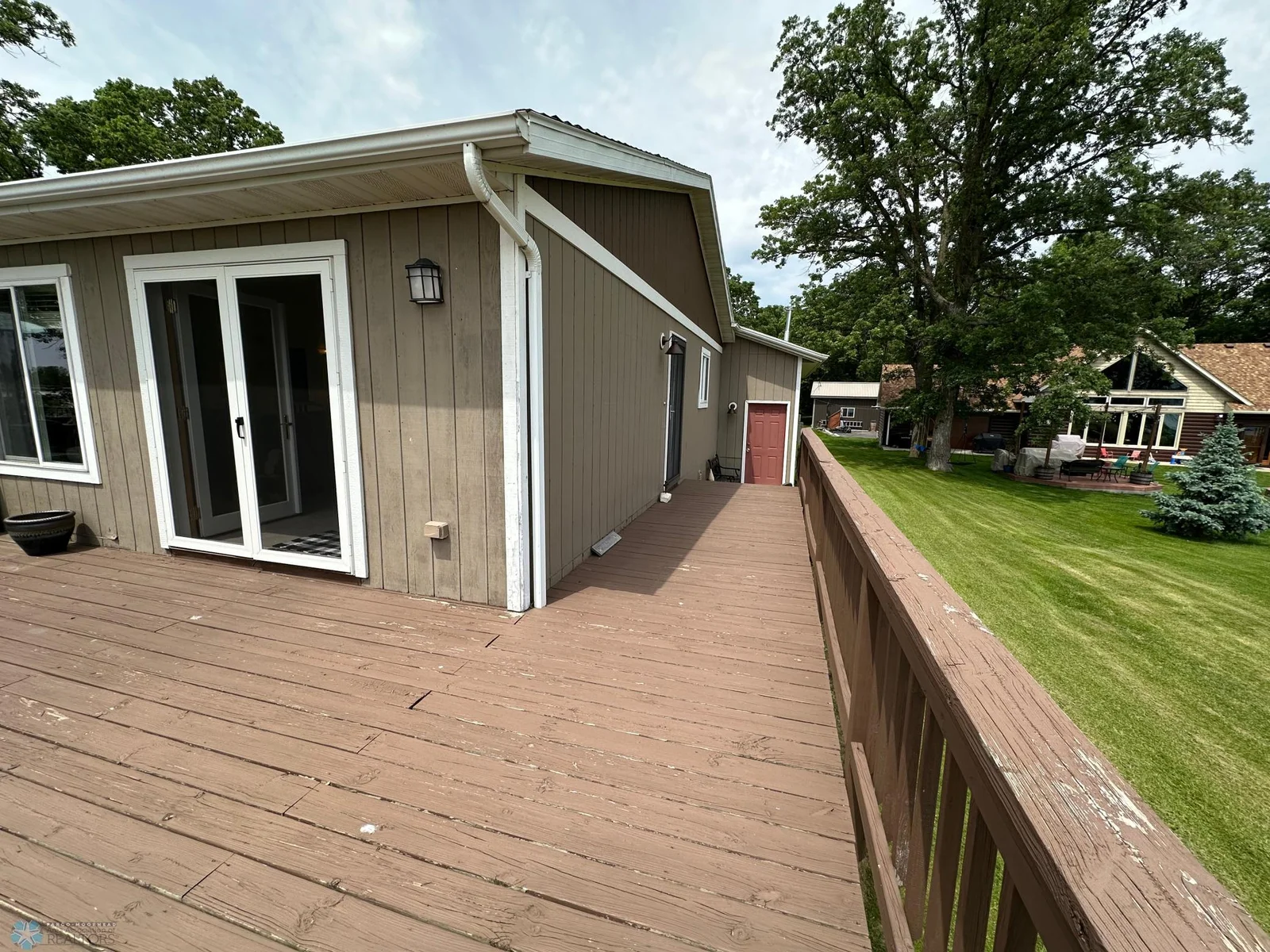 Wrap Around Deck