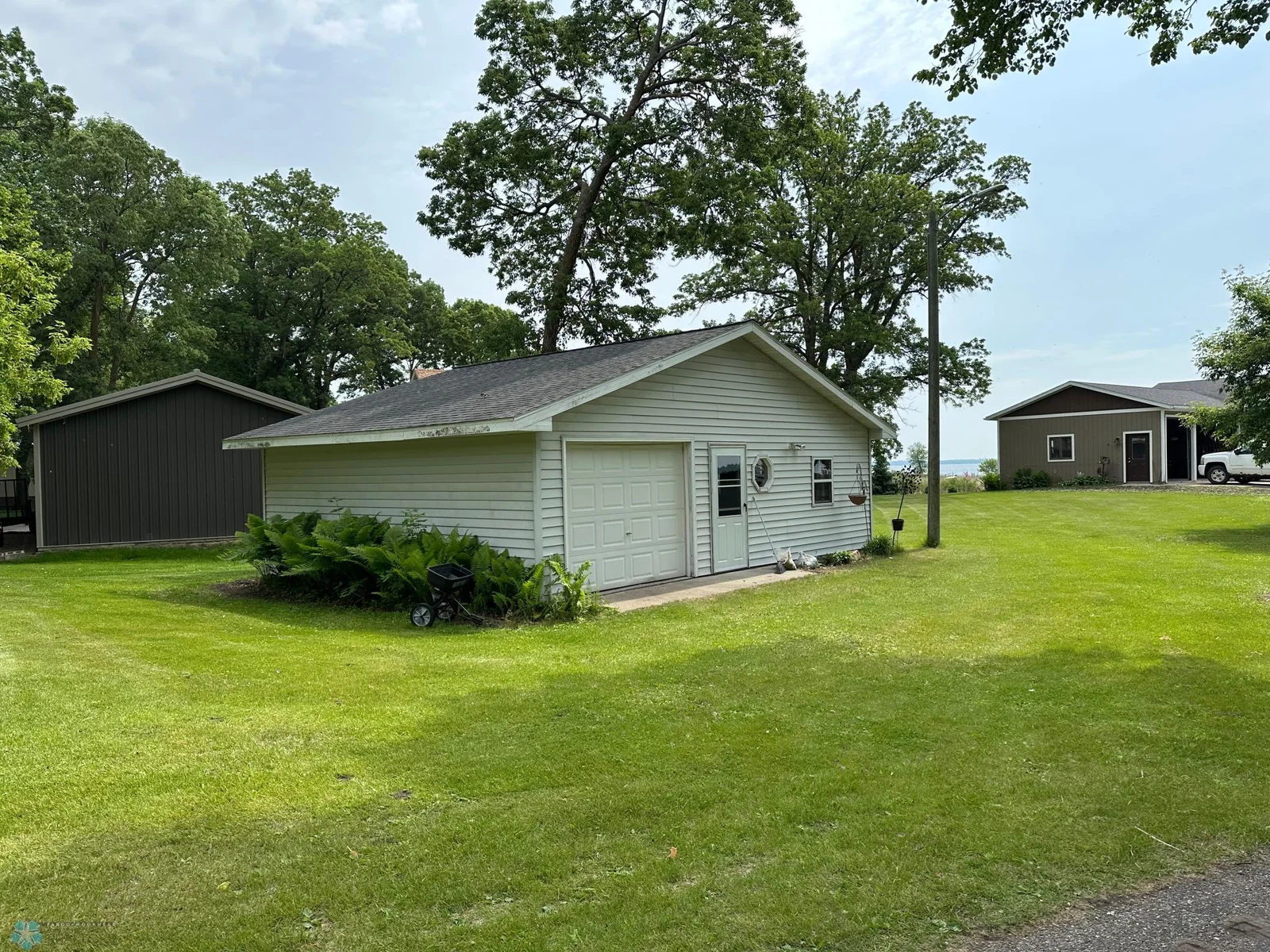 Additional Garage and Bunk House