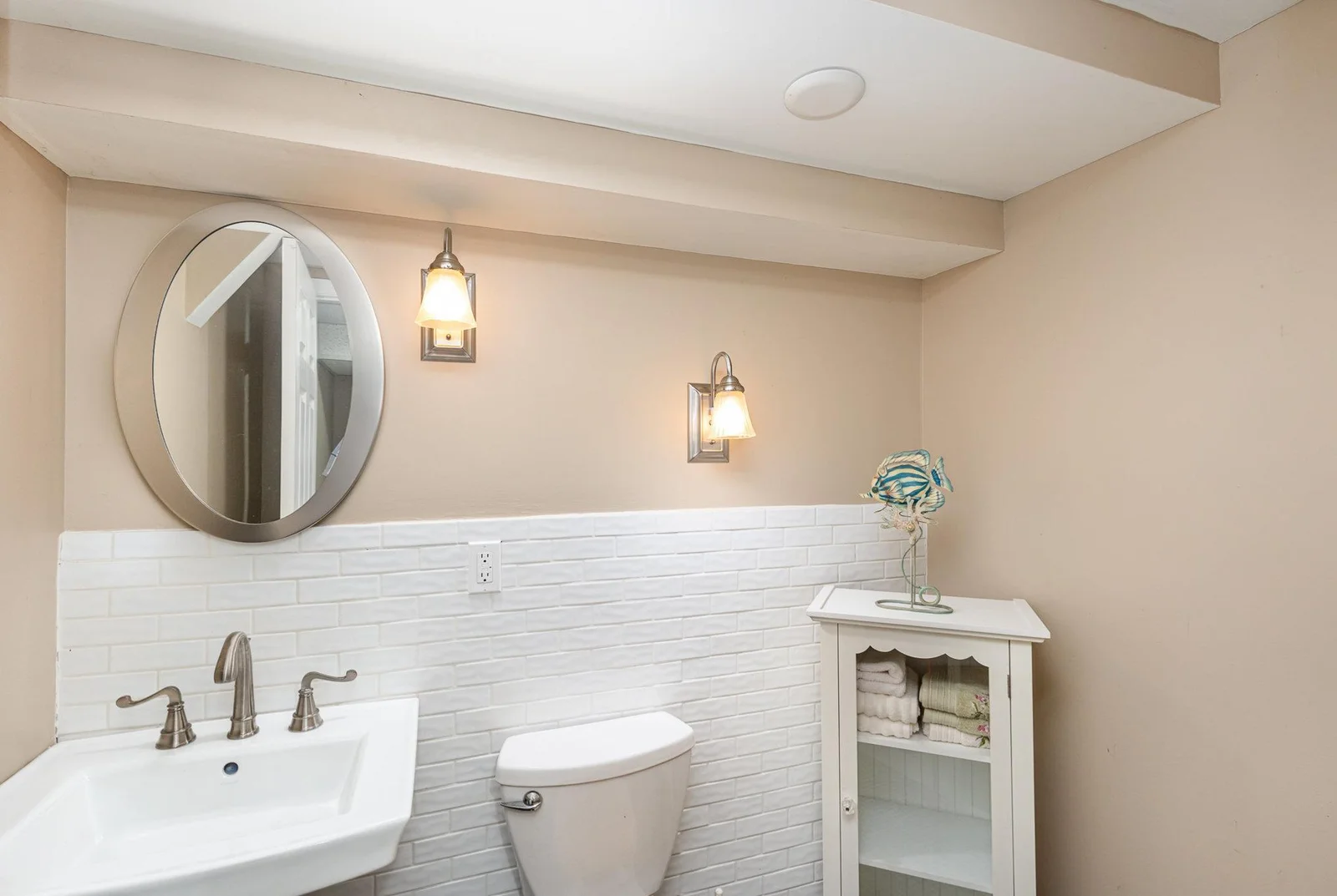 lower level bath
