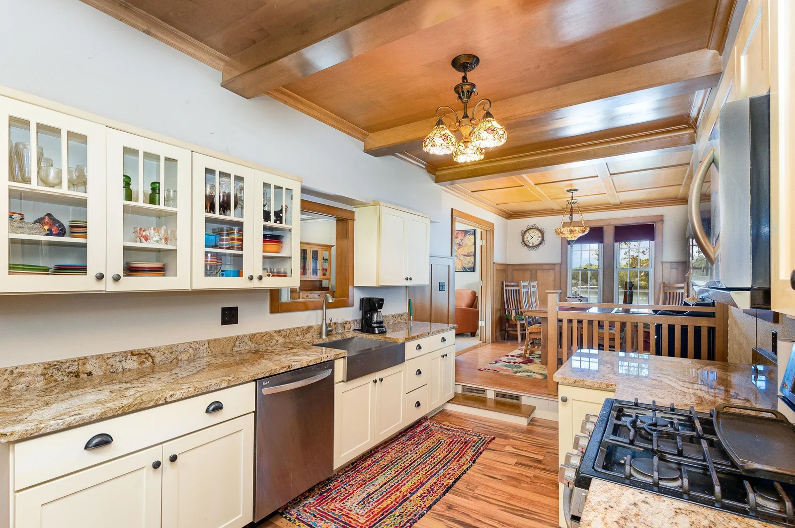 granite counters in kitchen