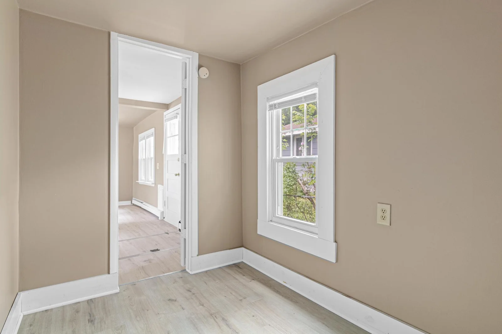 753 8th Avenue S-6.jpg