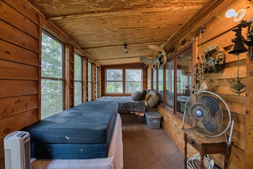 3 season porch with extra sleeping