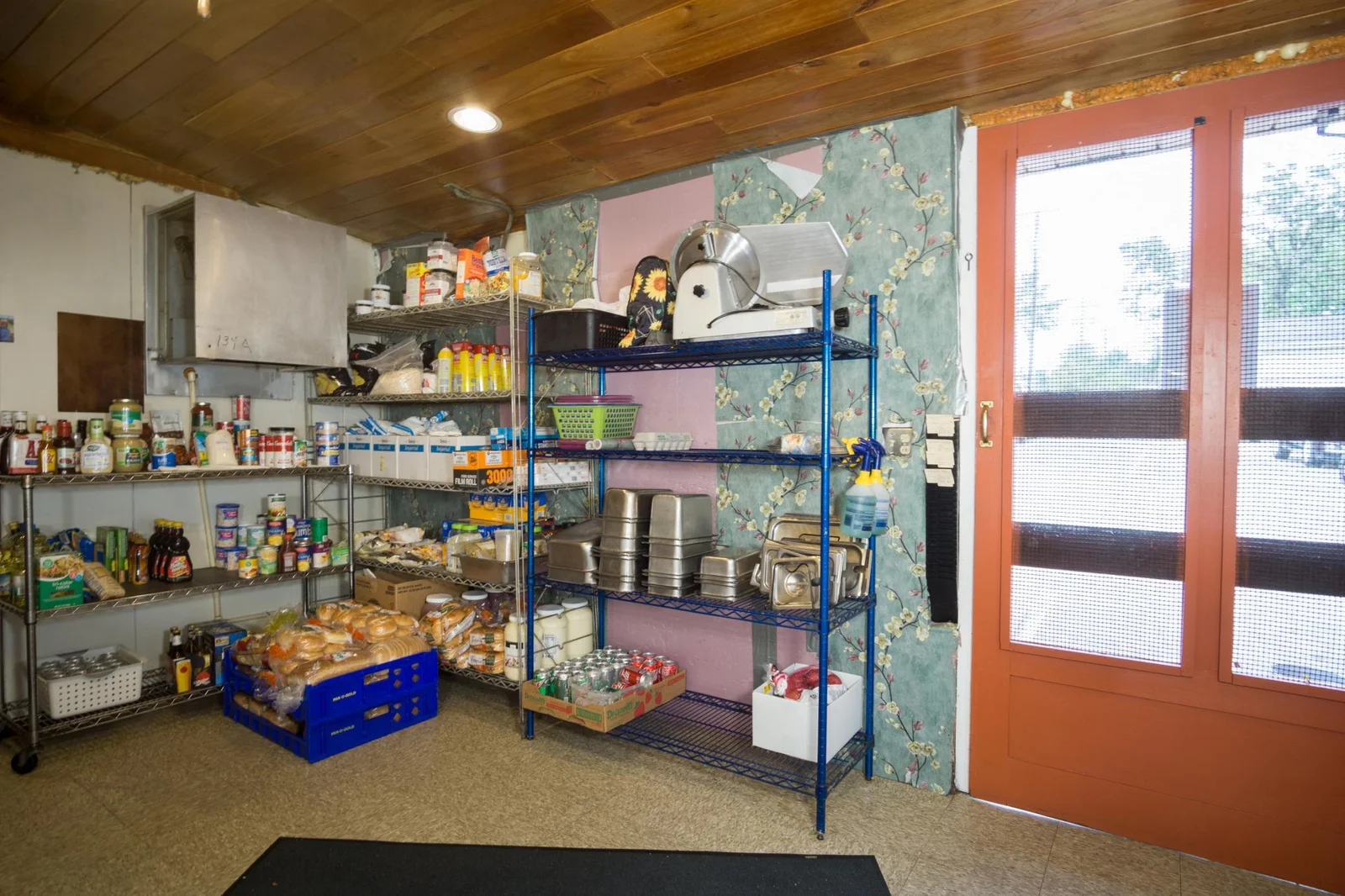 19 Main floor Back room.jpg