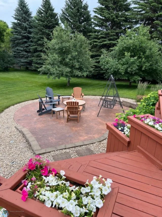 beautifully landscaped with privacy