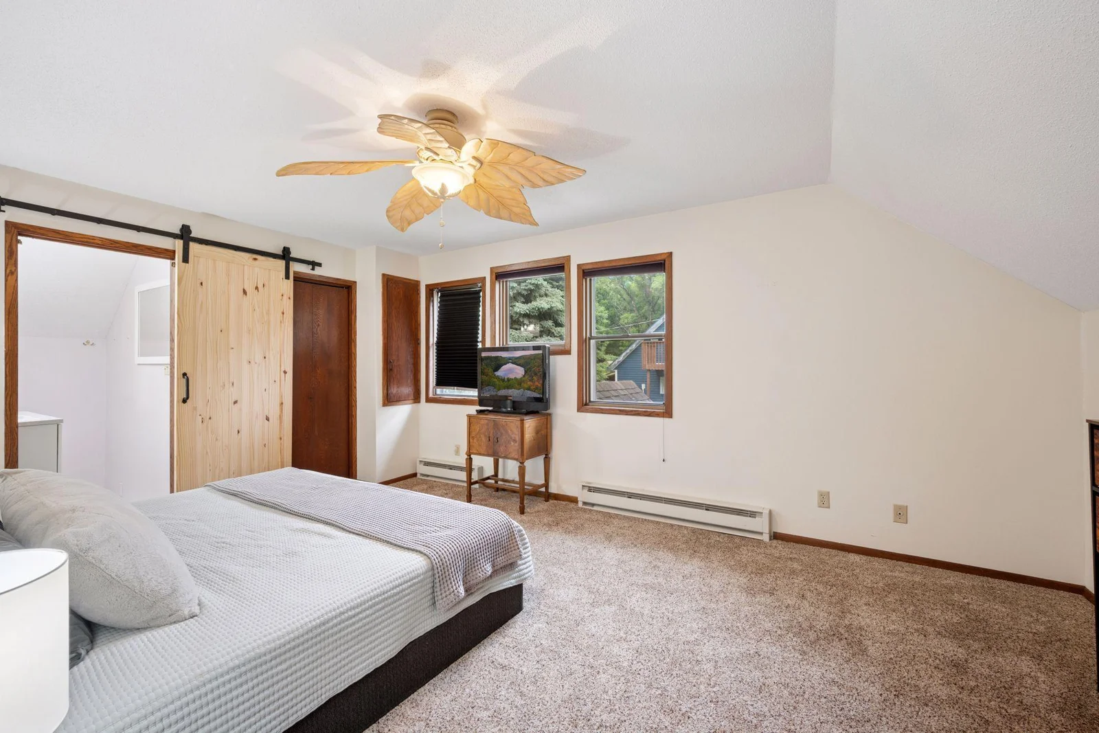 Primary Bedroom Upper Level