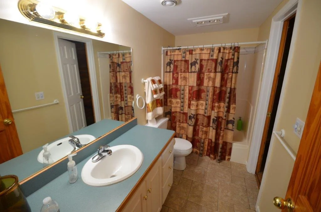 Full bath on the lower level
