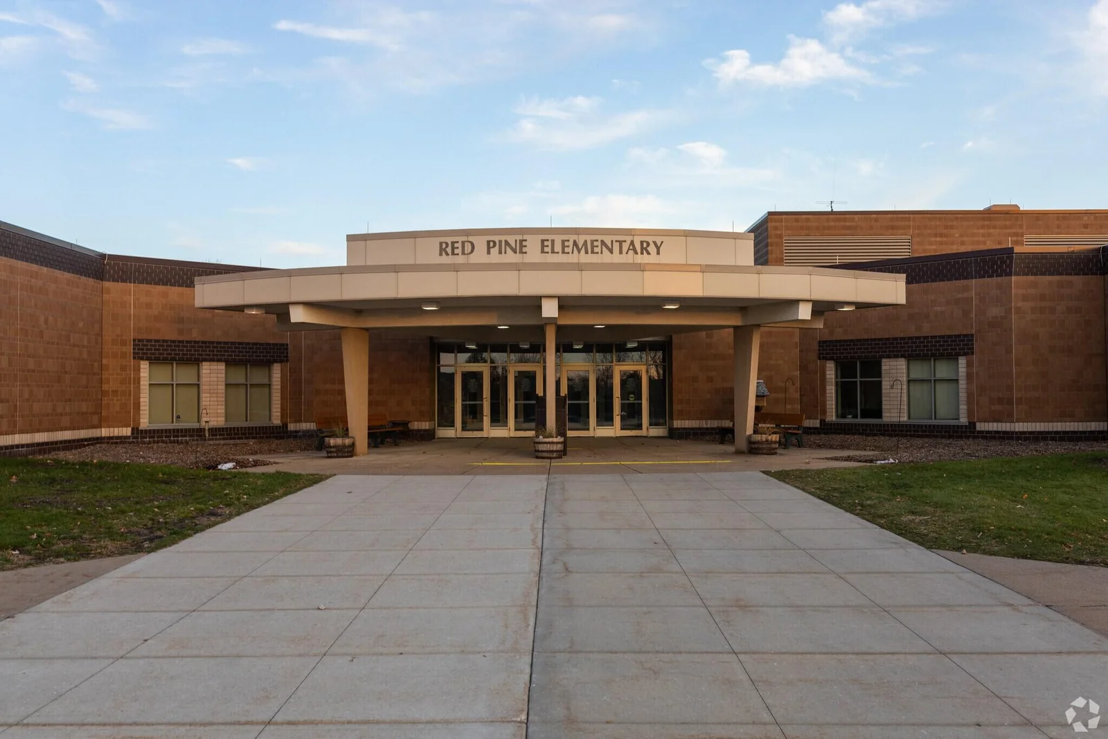This home is located within walking distance of Red Pine Elementary School