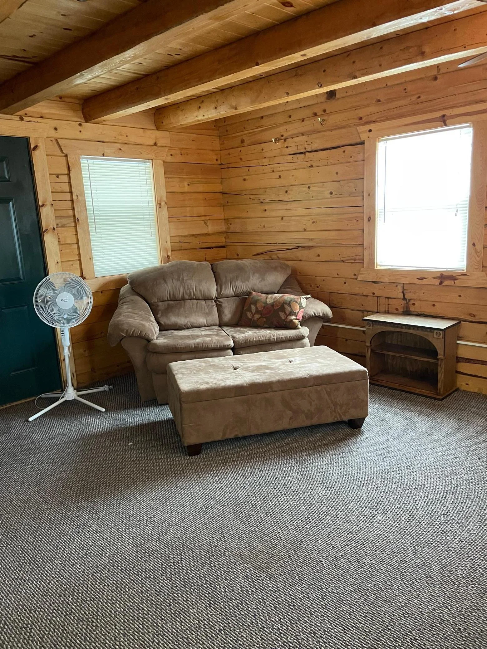 Cabin6.jpg