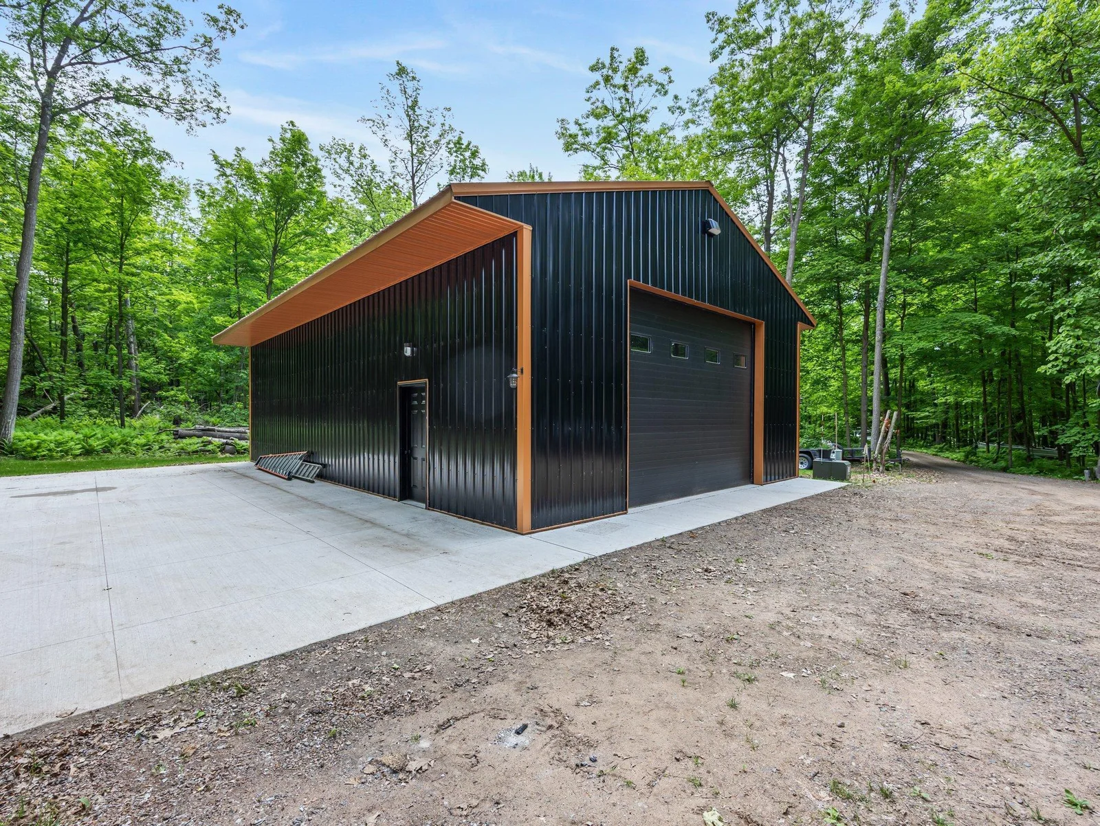 New 48x38 pole shed