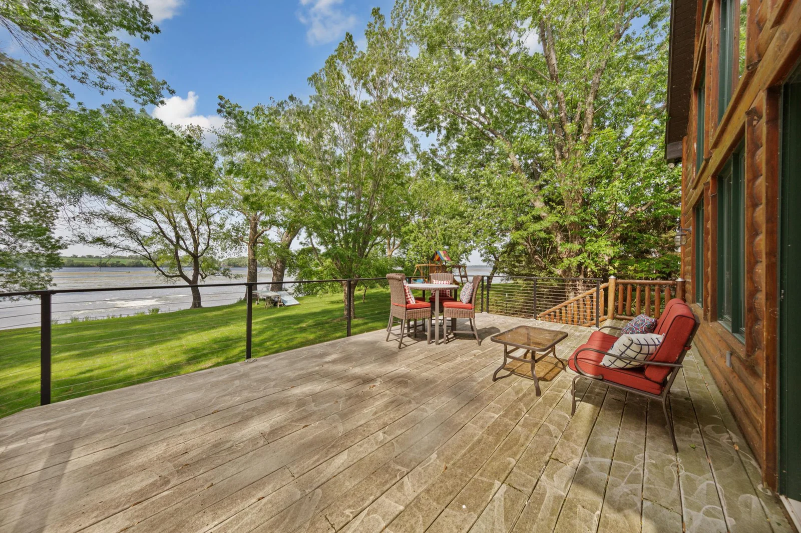Deck View