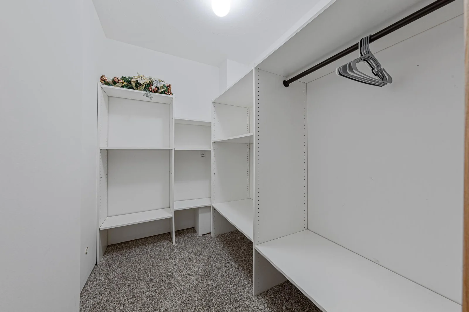 Main Bedroom Walk In