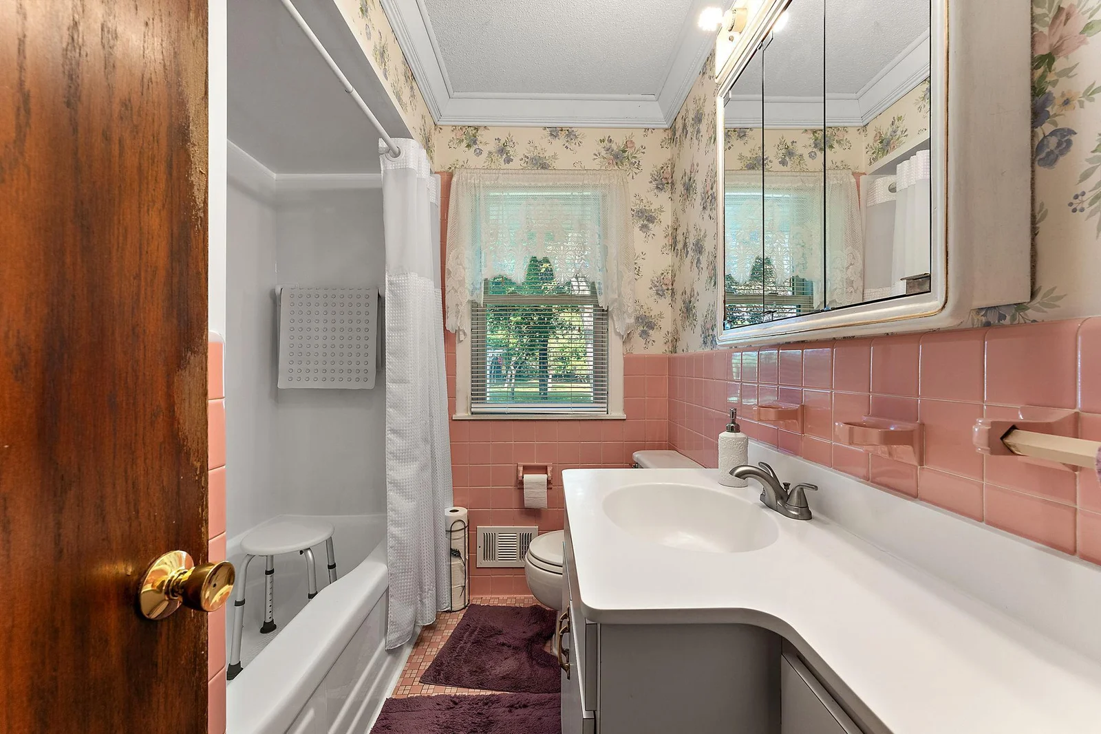 Main Floor Bathroom