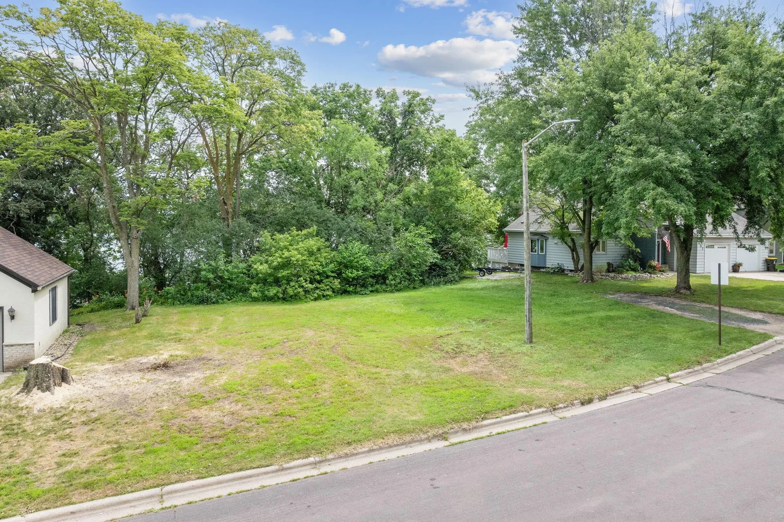 647 Shore Acres-2.jpg