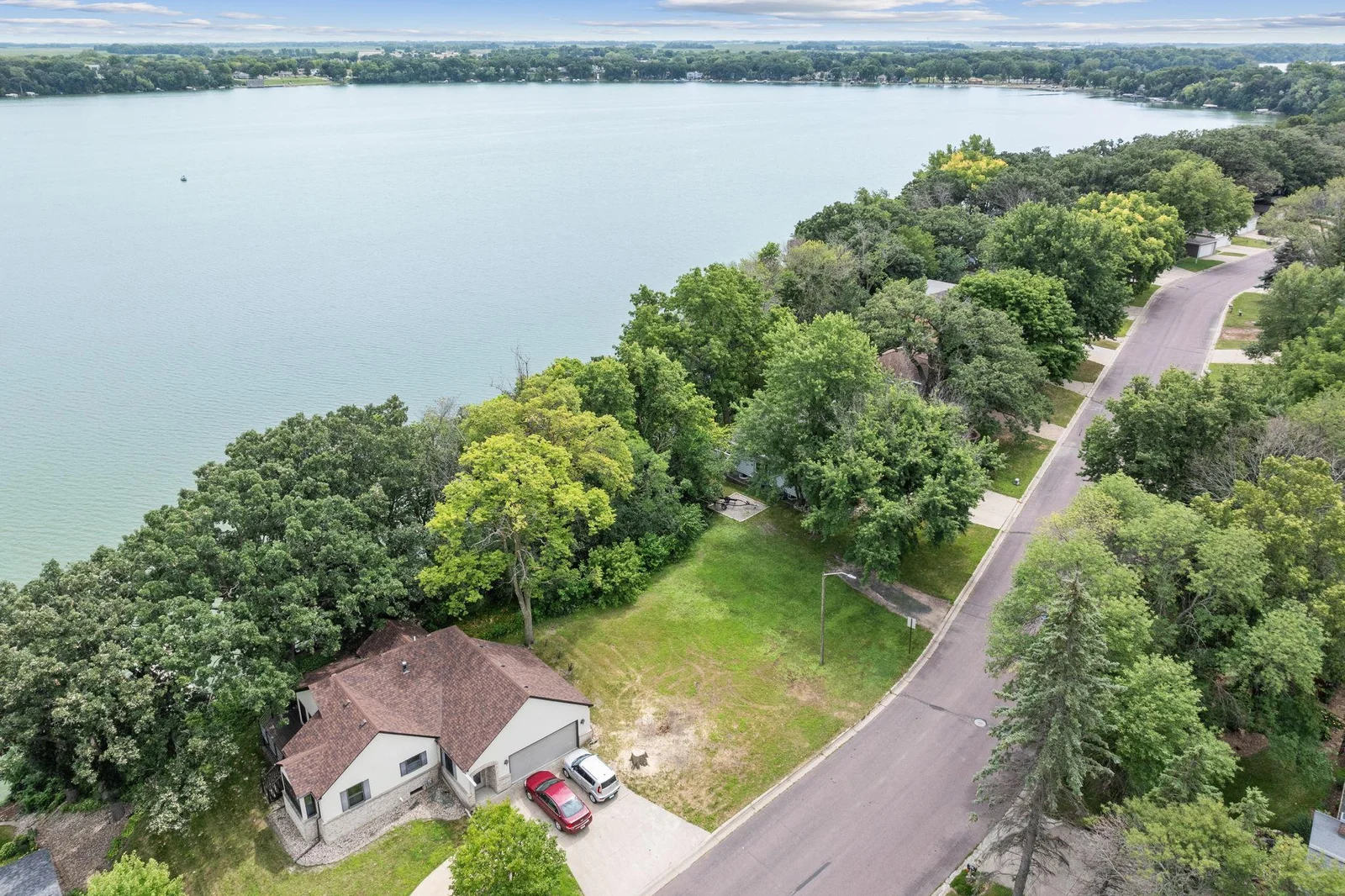 647 Shore Acres-1.jpg
