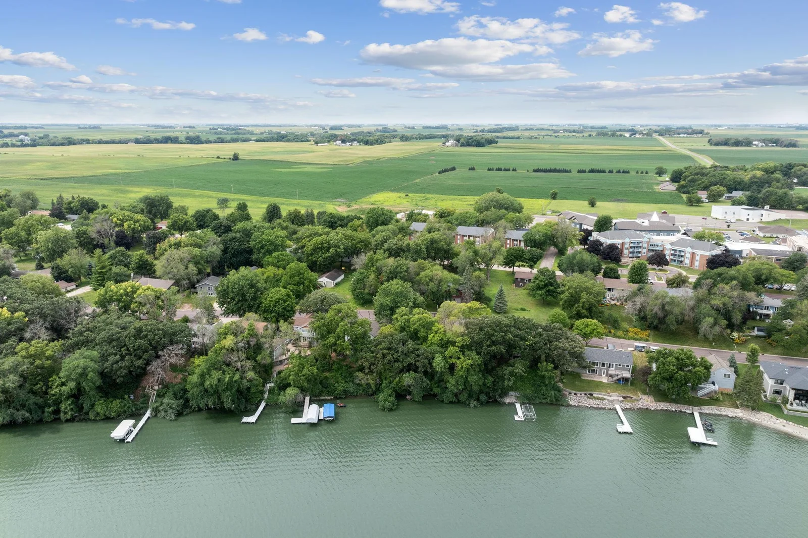 647 Shore Acres-4.jpg
