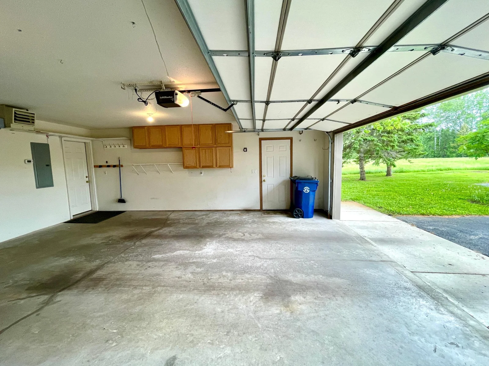Garage Interior.jpeg